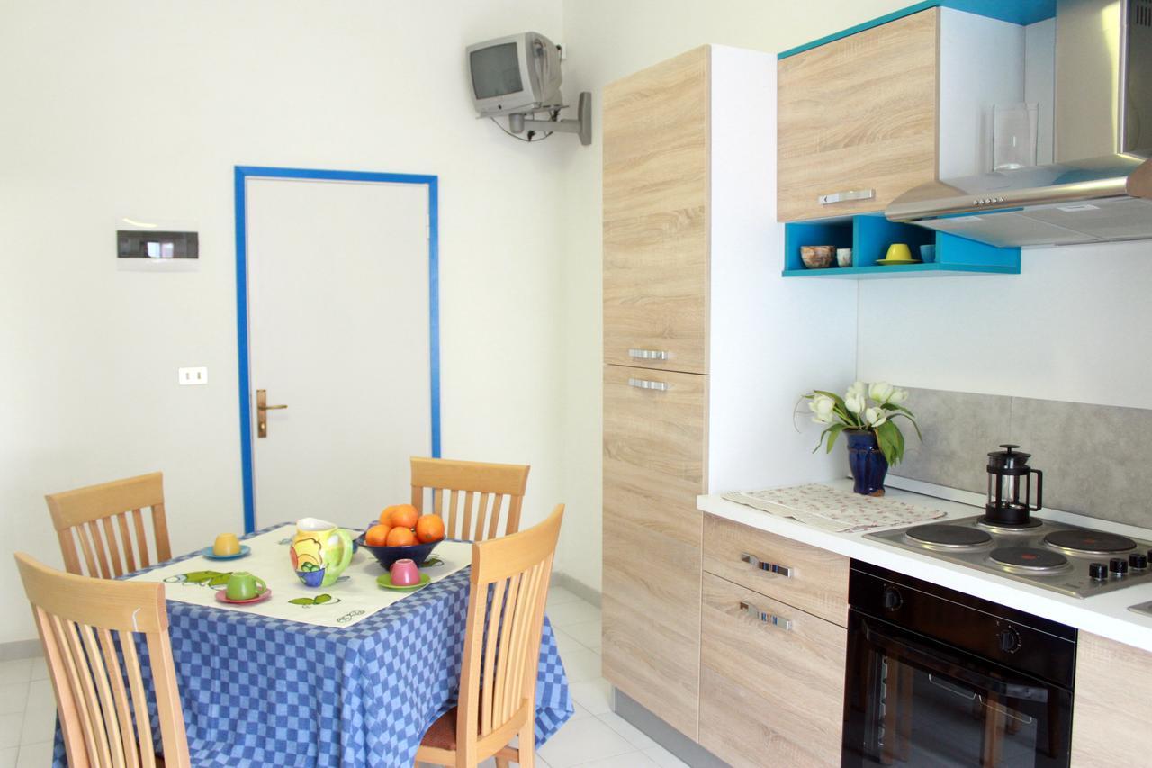 Residence Bluadria San Mauro Mare Buitenkant foto