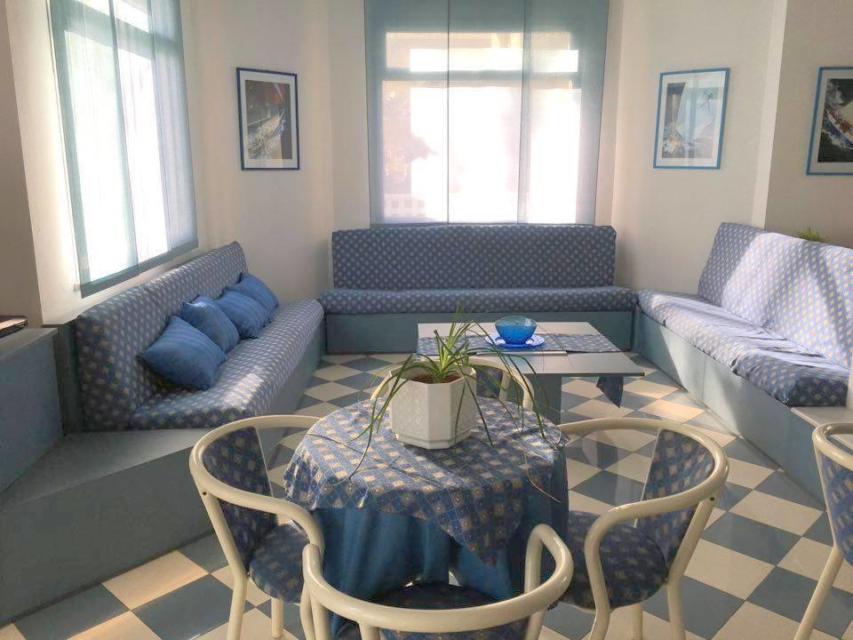 Residence Bluadria San Mauro Mare Buitenkant foto