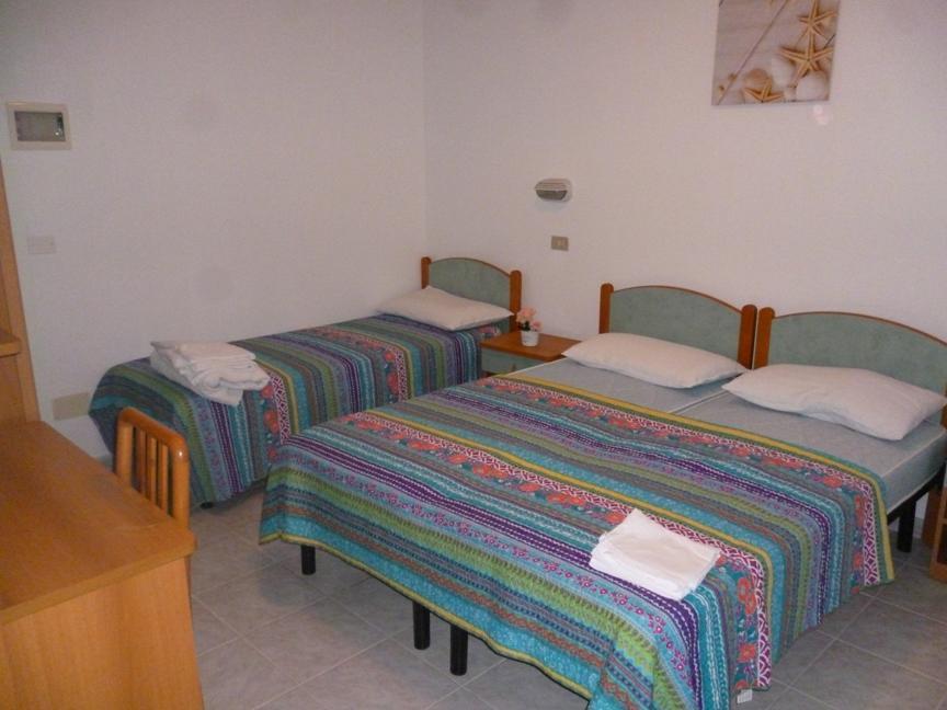 Residence Bluadria San Mauro Mare Buitenkant foto